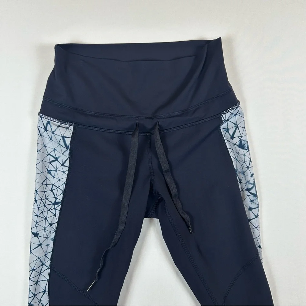 Lululemon‎ Women's Navy Blue Retreat 7/8 Pant Leggings